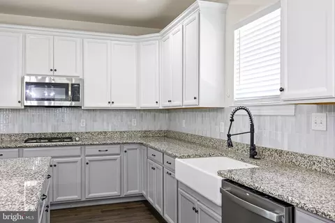 Kitchen - 545 Wheelmen St, Middletown, DE 19709 photo 7 of 7