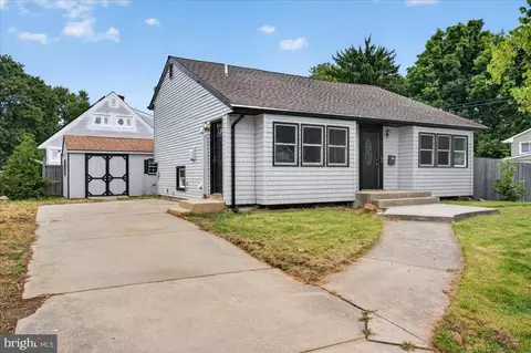 Exterior - 601 Banyan Rd, Newark, DE 19713 photo 3 of 6