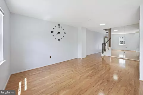 Living - 502 4th St, Newark, DE 19711 photo 5 of 6