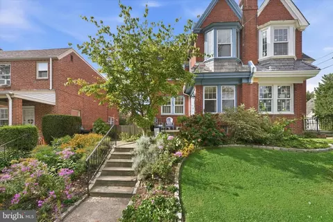 2208 Highland Pl, Wilmington, DE 19805