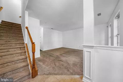 Entry Way - 709 Observatory Dr, Bear, DE 19701 photo 2 of 10