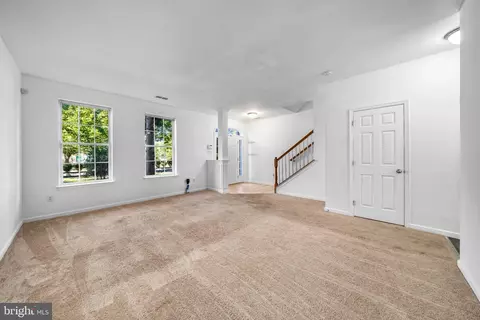 Living - 709 Observatory Dr, Bear, DE 19701 photo 2 of 4