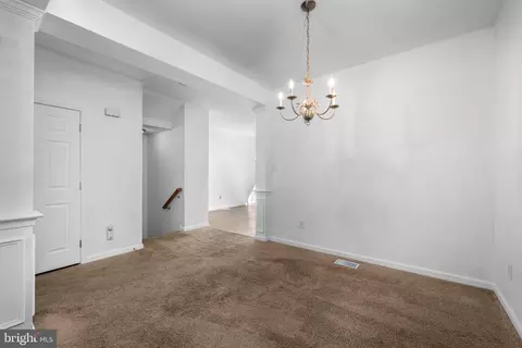 Entry Way - 709 Observatory Dr, Bear, DE 19701 photo 5 of 10