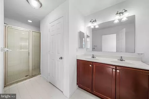 Entry Way - 709 Observatory Dr, Bear, DE 19701 photo 9 of 10