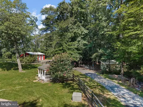 Exterior - 105 Thoroughfare Neck Rd, Townsend, DE 19734 photo 7 of 9