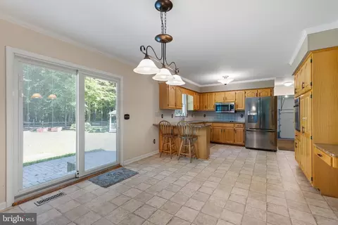 Kitchen - 105 Thoroughfare Neck Rd, Townsend, DE 19734 photo 3 of 4