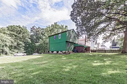 Exterior - 52 Greenbridge Dr, Newark, DE 19713 photo 3 of 3