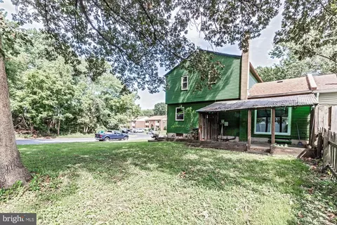Exterior - 52 Greenbridge Dr, Newark, DE 19713 photo 2 of 3