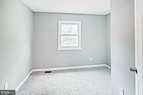 Bedroom - 52 Greenbridge Dr, Newark, DE 19713 photo 5 of 5