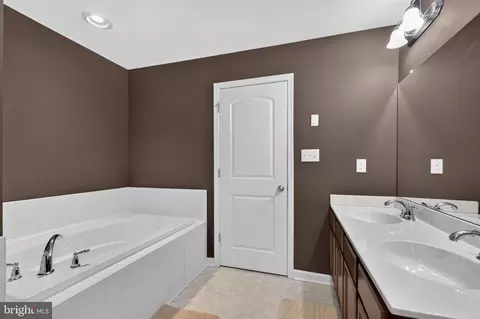 Entry Way - 323 Gaither Dr, Middletown, DE 19709 photo 13 of 15