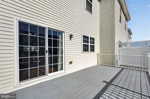 Exterior - 323 Gaither Dr, Middletown, DE 19709 photo 3 of 4