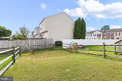 Exterior - 11 Carper St, Bear, DE 19701 photo 3 of 4