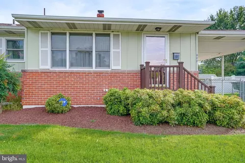 Exterior - 607 Tamara Cir, Newark, DE 19711 photo 2 of 7