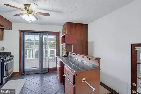 Kitchen - 607 Tamara Cir, Newark, DE 19711 photo 1 of 5