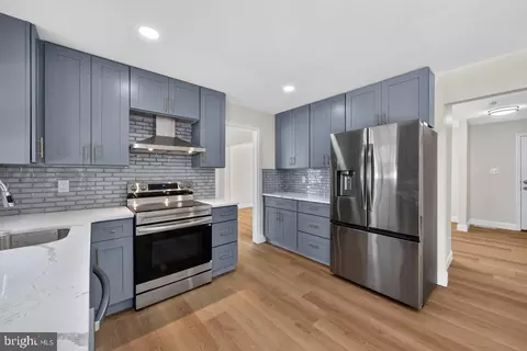 Kitchen - 47 Midland Dr, Newark, DE 19713 photo 1 of 2