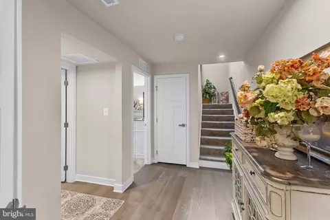 Entry Way - 116 Torrey Dr, Newark, DE 19702 photo 2 of 8