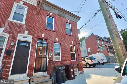 1326 W 3rd St, Wilmington, DE 19805