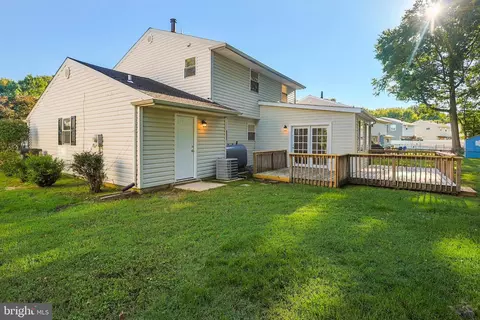 Exterior - 93 S Skyward Dr, Newark, DE 19713 photo 4 of 6