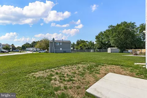 Exterior - 8 Bergen Ct, Newark, DE 19702 photo 3 of 3