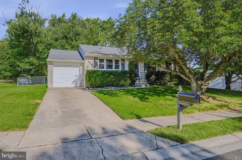 Exterior - 13 Cornwall Dr, Newark, DE 19711 photo 2 of 4