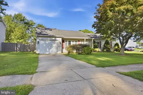 Exterior - 57 Castle Run Dr, Bear, DE 19701 photo 1 of 4