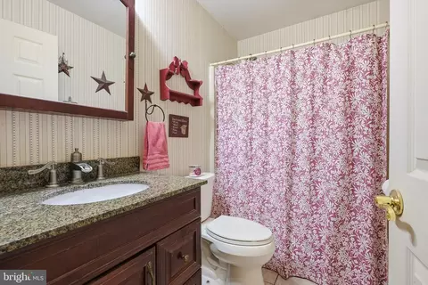 Bath - 57 Castle Run Dr, Bear, DE 19701 photo 2 of 2