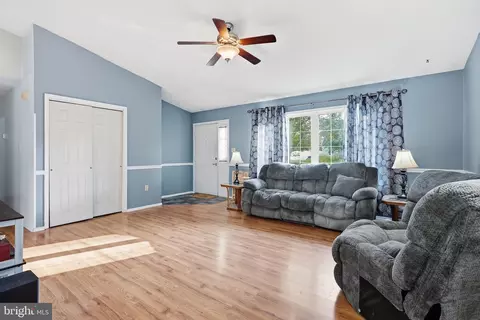 Living - 57 Castle Run Dr, Bear, DE 19701 photo 1 of 2