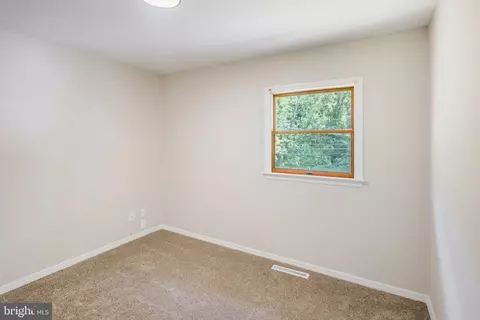 Bedroom - 703 Shue Dr, Newark, DE 19713 photo 3 of 3