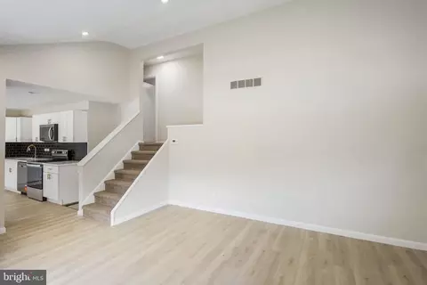 Entry Way - 703 Shue Dr, Newark, DE 19713 photo 2 of 11