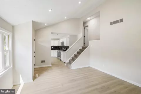 Entry Way - 703 Shue Dr, Newark, DE 19713 photo 1 of 11