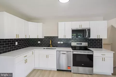 Kitchen - 703 Shue Dr, Newark, DE 19713 photo 1 of 1