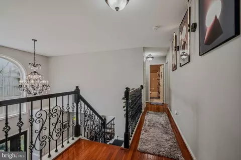 Entry Way - 202 W Thomas Ct, Middletown, DE 19709 photo 4 of 5