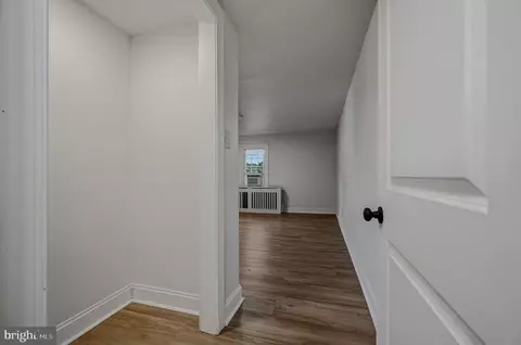 Entry Way - 2526 Ebright Rd, Wilmington, DE 19810 photo 3 of 4