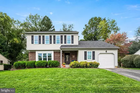 27 Winding Hill Dr, Hockessin, DE 19707