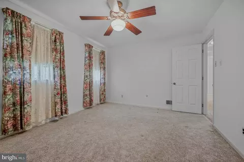 Bedroom - 12 Kitty Ln, Newark, DE 19713 photo 4 of 8