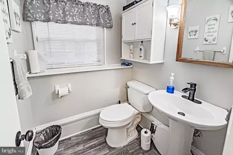 Bath - 26 Alwyn Rd, Newark, DE 19713 photo 2 of 2