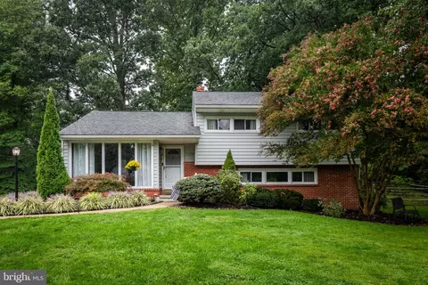 2104 Allendale Rd, Wilmington, DE 19803