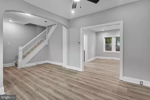 Entry Way - 209 E 24th St, Wilmington, DE 19802 photo 5 of 15