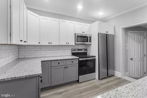 Kitchen - 209 E 24th St, Wilmington, DE 19802 photo 1 of 1