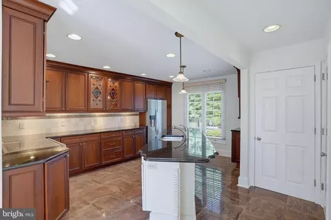 Kitchen - 9 Mccormick Dr, Hockessin, DE 19707 photo 8 of 8