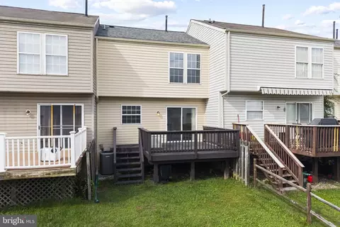 Exterior - 111 Lauren Pl, Newark, DE 19702 photo 3 of 11