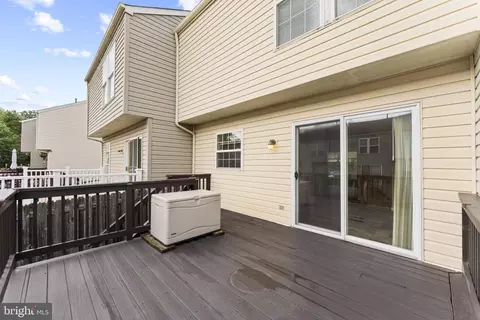 Exterior - 111 Lauren Pl, Newark, DE 19702 photo 6 of 11