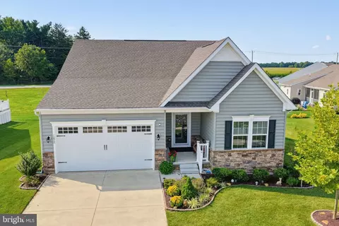 Exterior - 272 Anglesey Dr, Middletown, DE 19709 photo 1 of 12