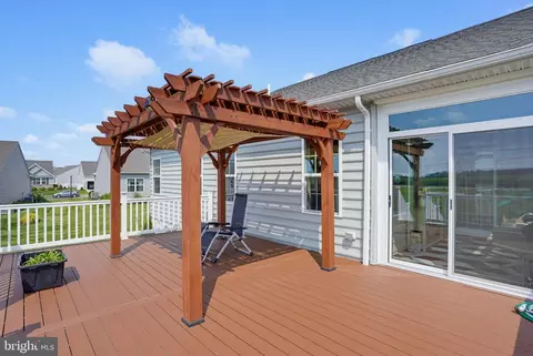 Exterior - 272 Anglesey Dr, Middletown, DE 19709 photo 8 of 12