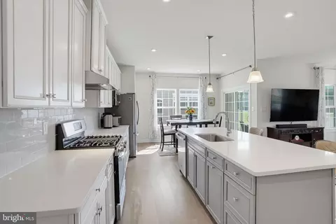 Kitchen - 272 Anglesey Dr, Middletown, DE 19709 photo 1 of 2