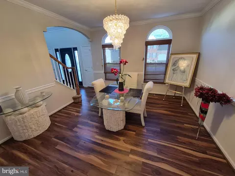 Entry Way - 422 Post Oak Ln, Newark, DE 19702 photo 1 of 3