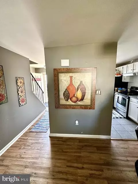 Entry Way - 326 Brandon Dr, Bear, DE 19701 photo 4 of 5