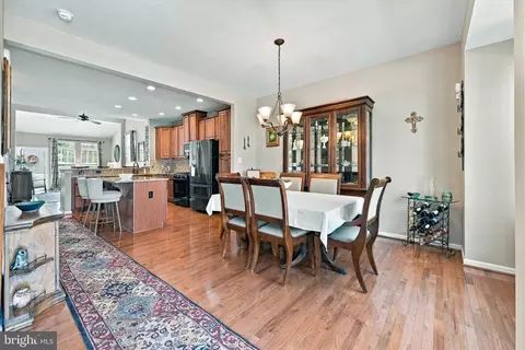 Dining - 33 Vaughn Ln, Newark, DE 19702 photo 1 of 2