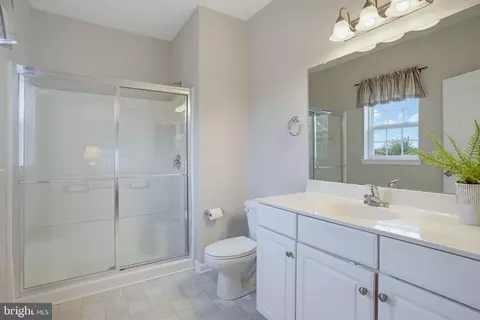 Bath - 101 Colonial Downs Ct #1306, Newark, DE 19702 photo 1 of 2
