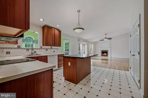 Kitchen - 10 Corbit Sharp Dr, Townsend, DE 19734 photo 3 of 3